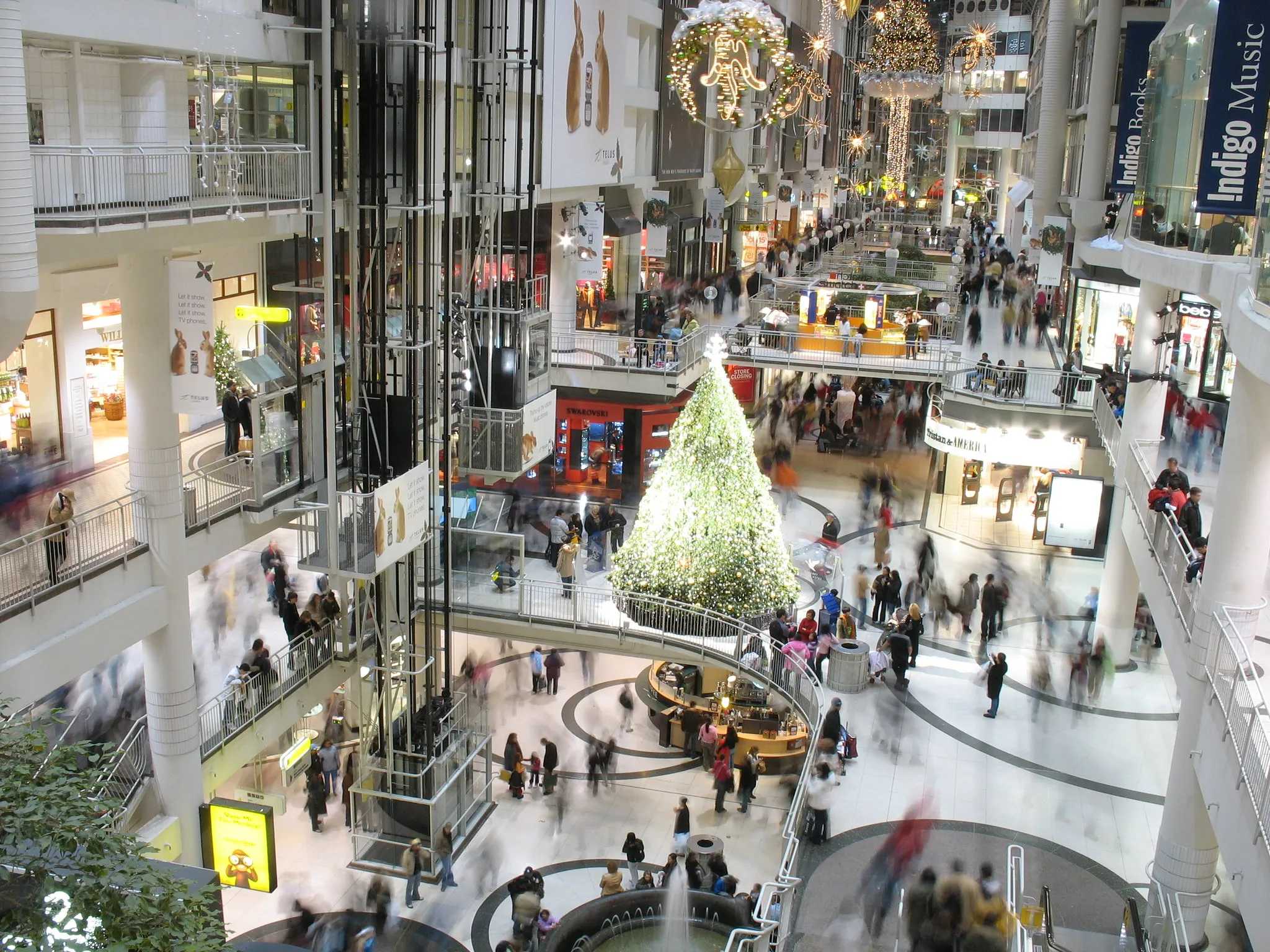 The Eaton Centre circa ~2004. Indigo Books – where this story takes place – is visible in the top right. It's still there today! Photo by Richard Hsu.